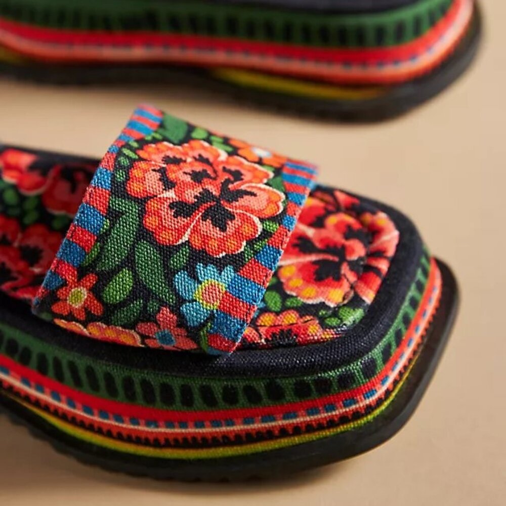 Farm Rio Spring Delight Sandals - Picture 7 of 14